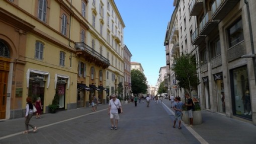 Garibaldi "straat" met aan het eind Piazza Roma.