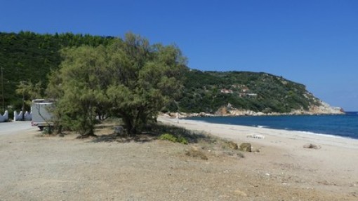 Het strand van Paltsi.